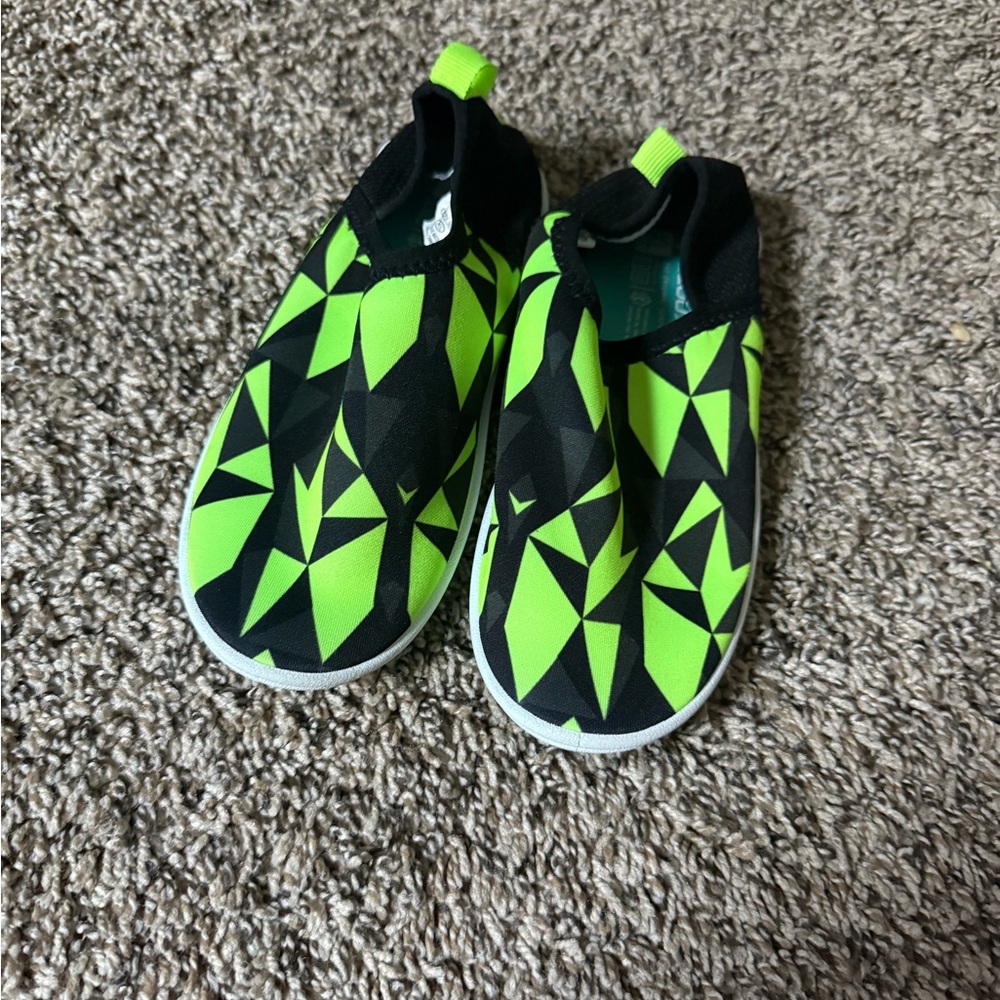 Kids Geometric Green and Black Slip-On Shoes